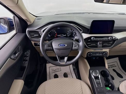 Certified 2020 Ford Escape SE image 22