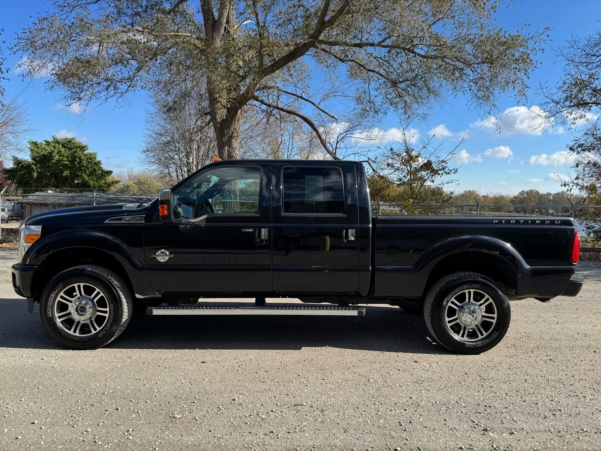 Used 2015 Ford F250 Platinum w/ Snow Plow Prep Package AWD/4WD image 8