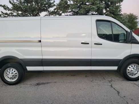 Used 2023 Ford Transit 150 Low Roof AWD image 35