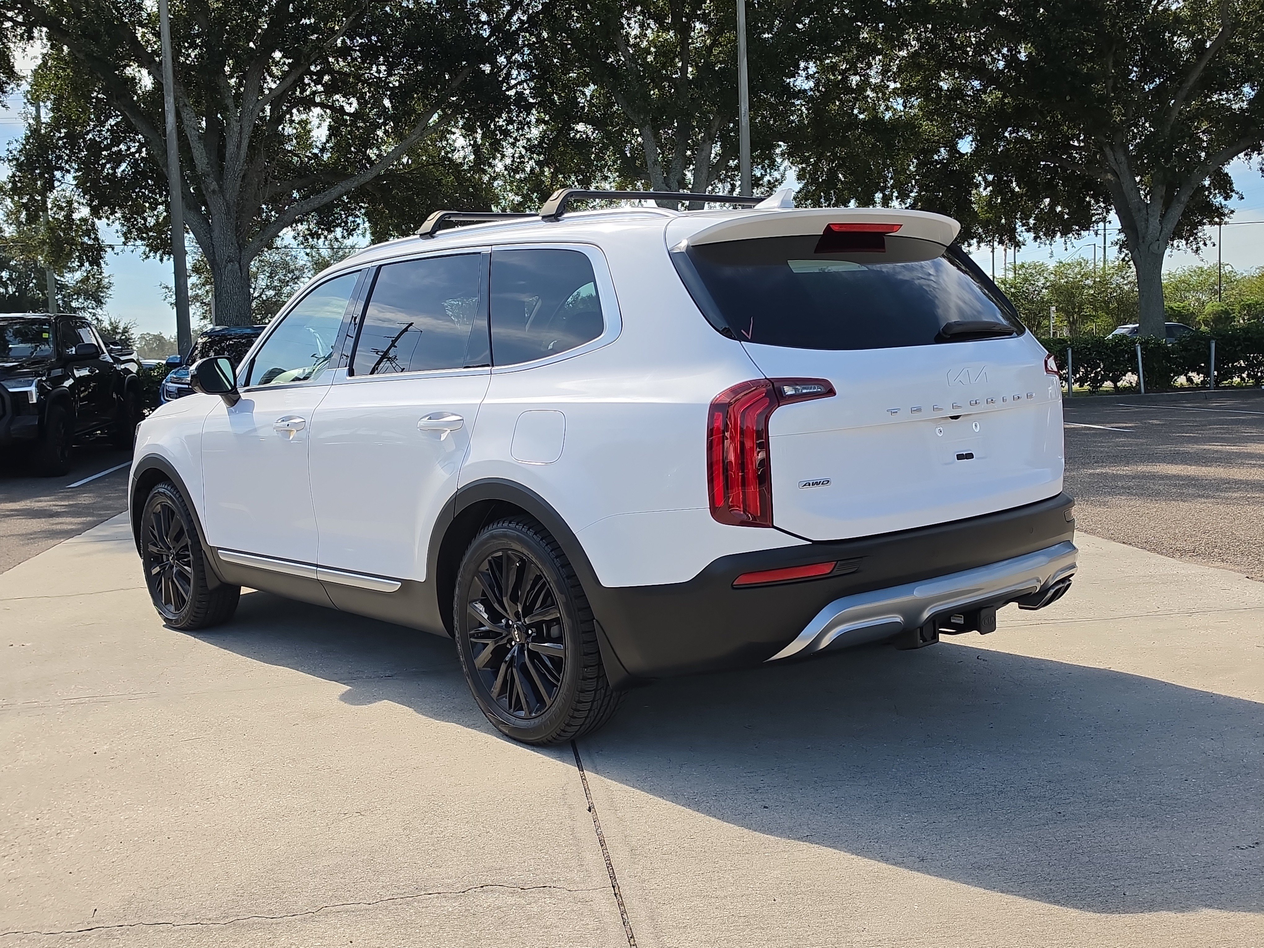 Certified 2022 Kia Telluride SX w/ SX Prestige Package AWD/4WD image 6