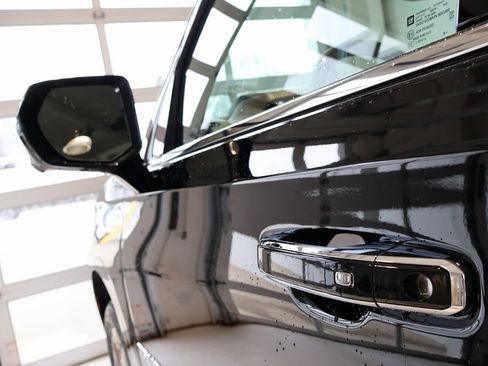 New 2026 Chevrolet Tahoe High Country image 11