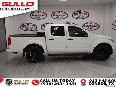 Used 2018 Nissan Frontier SV w/ Value Truck Package image 9