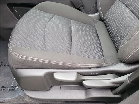 Used 2024 GMC Terrain SLE image 16