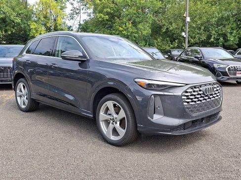 New 2025 Audi Q5 Premium Plus image 10