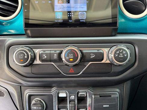 Used 2020 Jeep Wrangler Unlimited Sport S AWD/4WD image 22