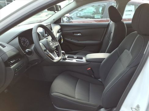 New 2025 Nissan Sentra SV w/ All-Weather Package image 8