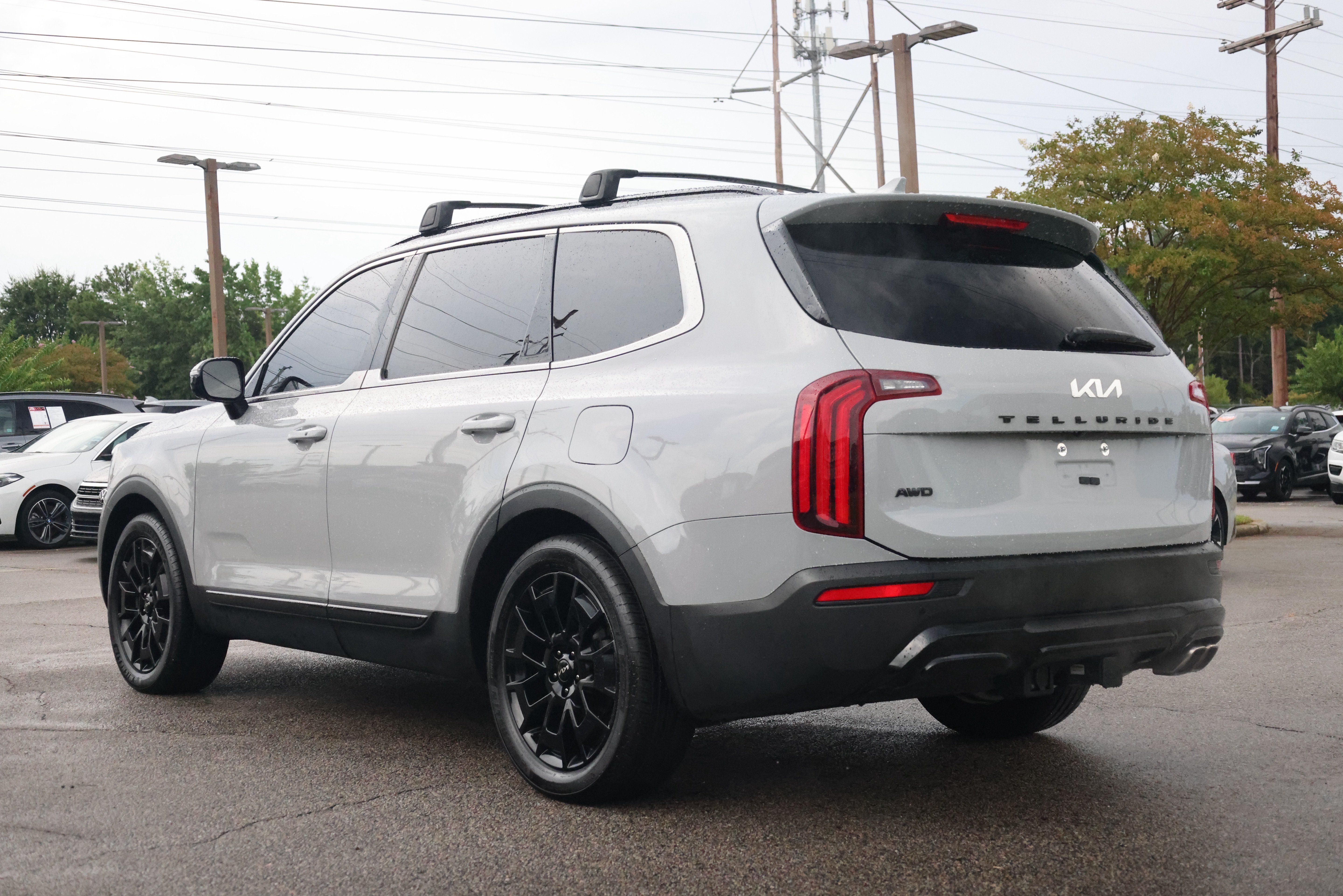 Used 2022 Kia Telluride SX w/ SX Prestige Package AWD/4WD image 3