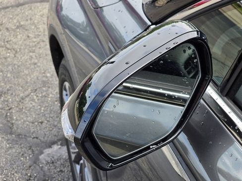 Used 2022 Lincoln Corsair Reserve w/ Equipment Group 201A image 16