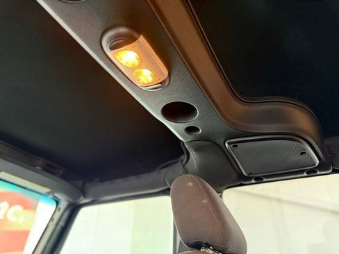 Used 2018 Jeep Wrangler Unlimited Sport S image 43