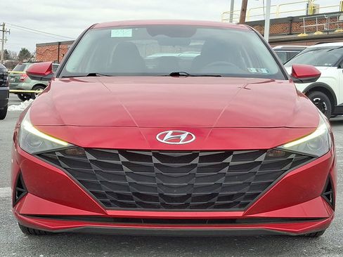Used 2021 Hyundai Elantra SEL image 2