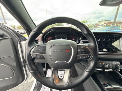 Used 2022 Dodge Durango Citadel image 13