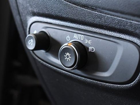 Used 2019 Chevrolet Equinox LT AWD/4WD image 29