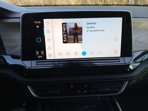 New 2026 Volkswagen Atlas SE image 18