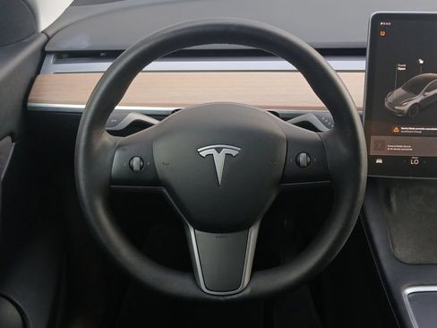 Used 2021 Tesla Model Y Long Range AWD/4WD image 21
