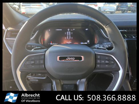 New 2025 Jeep Grand Cherokee Laredo X image 21