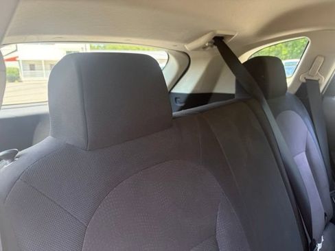 Used 2015 Nissan Rogue S AWD/4WD image 23