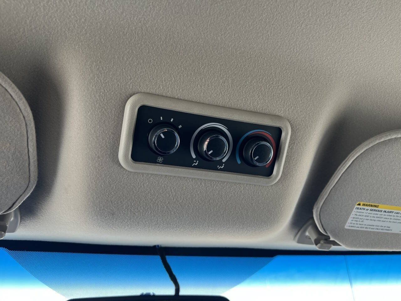 Used 2017 Chevrolet Express 3500 LT w/ LT Preferred Equipment Group RWD image 19