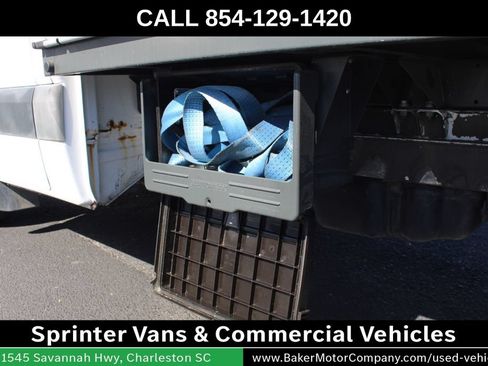 Used 2015 Freightliner Sprinter 3500 RWD image 25