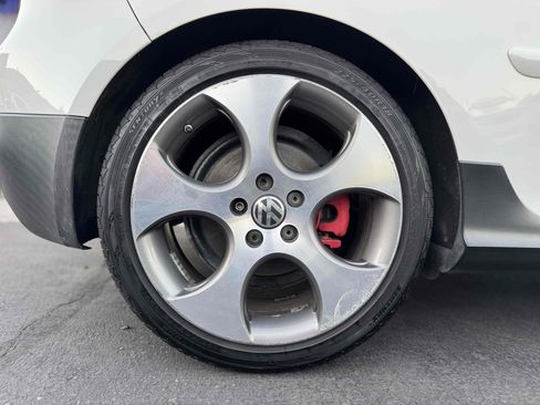 Used 2009 Volkswagen GTI 2-Door image 30
