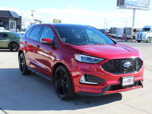 Used 2020 Ford Edge ST w/ Equipment Group 401A AWD/4WD image 12