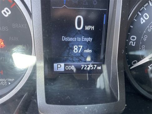 Used 2023 Toyota Tacoma TRD Off-Road image 12