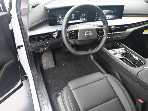 New 2025 Nissan Murano SL image 17