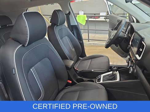 Certified 2026 Hyundai Venue SEL FWD image 10