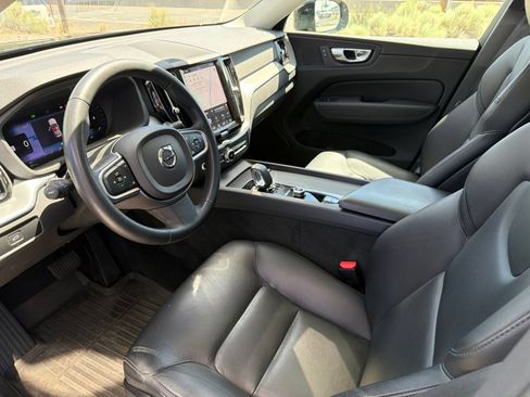 Used 2024 Volvo XC60 B5 Core w/ Protection Package Premier AWD/4WD image 20