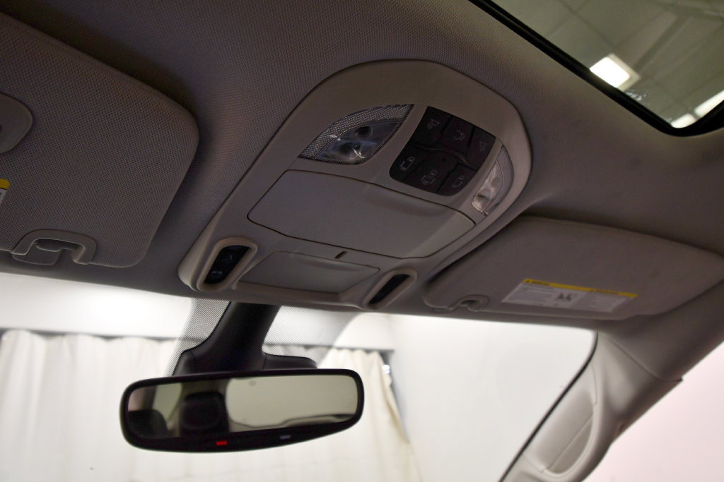 Used 2024 Chrysler Pacifica Limited FWD image 28