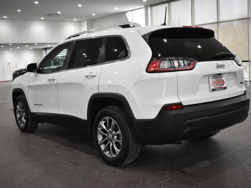Used 2019 Jeep Cherokee Latitude Plus w/ Cold Weather Group image 8