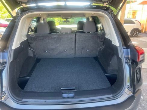 Used 2023 Nissan Rogue S AWD/4WD image 11