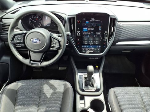 Used 2025 Subaru Forester Premium AWD/4WD image 11