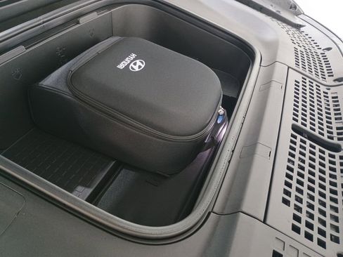 New 2026 Hyundai Ioniq 9 SE AWD/4WD image 10