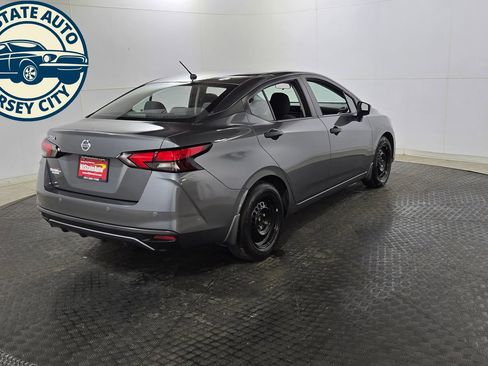 Used 2021 Nissan Versa S FWD image 7