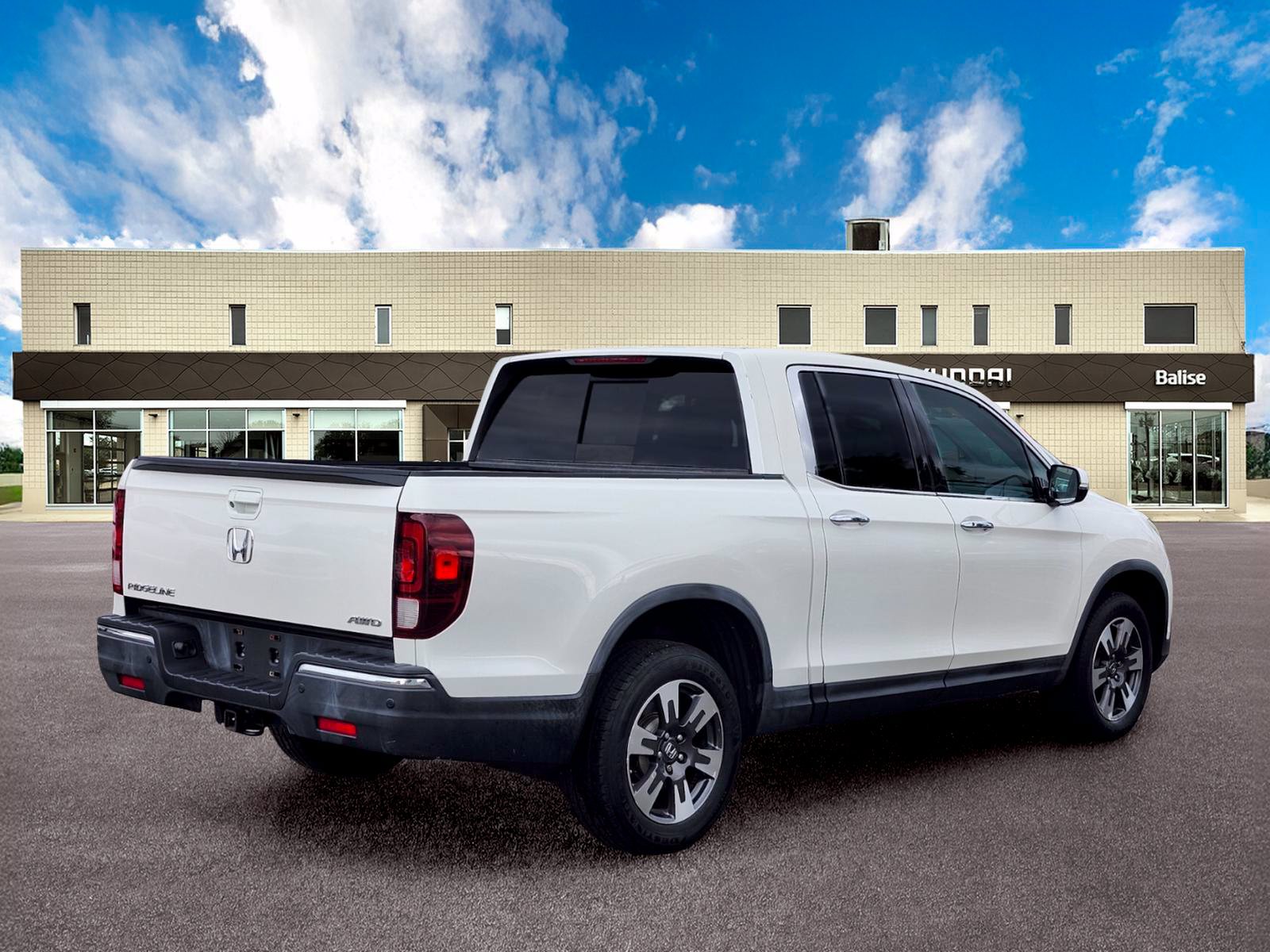 Used 2017 Honda Ridgeline RTL-E image 3