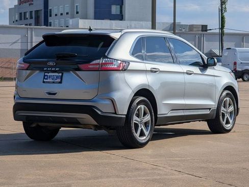 Used 2022 Ford Edge SEL w/ Convenience Package AWD/4WD image 3