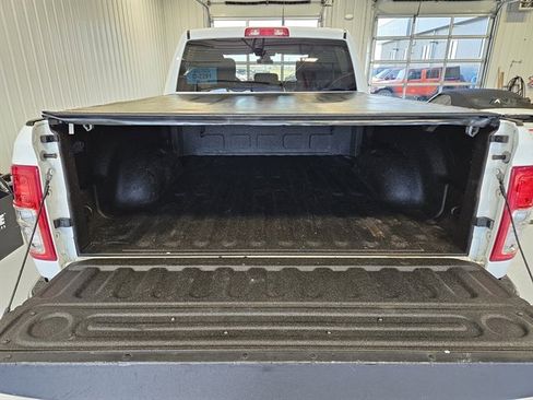 Used 2021 RAM 2500 Big Horn image 39