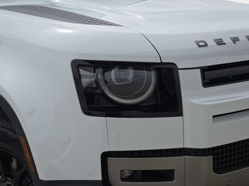 New 2026 Land Rover Defender 110 S AWD/4WD image 32