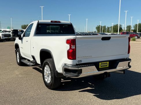 Used 2024 Chevrolet Silverado 3500 LT w/ Convenience Package AWD/4WD image 8