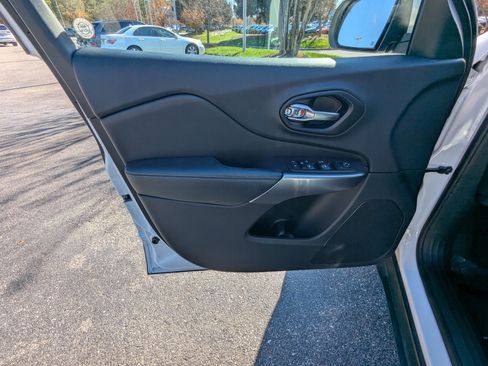 Certified 2021 Jeep Cherokee Latitude image 15