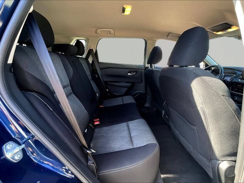 Used 2025 Nissan Rogue SV AWD/4WD image 25