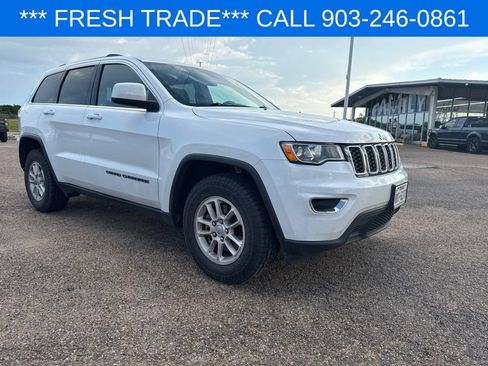 Used 2019 Jeep Grand Cherokee Laredo RWD image 1