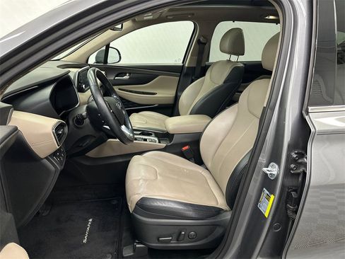 Used 2019 Hyundai Santa Fe Limited image 9