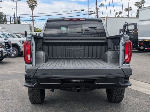 New 2026 GMC Sierra 1500 AT4X AWD/4WD image 11