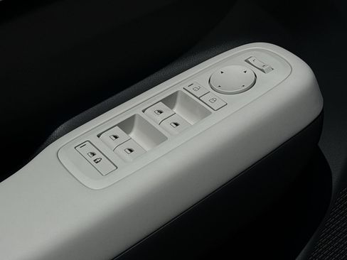 New 2026 Hyundai Santa Fe SE FWD image 15