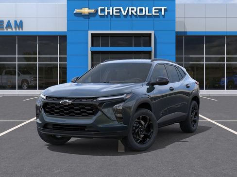 New 2026 Chevrolet Trax LT w/ Driver Confidence Package FWD image 6