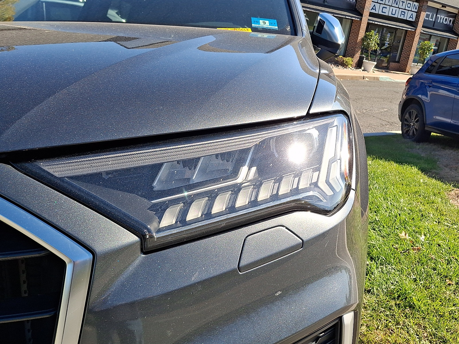 Used 2020 Audi SQ7 Premium Plus w/ Driver Assistance Package AWD/4WD image 3