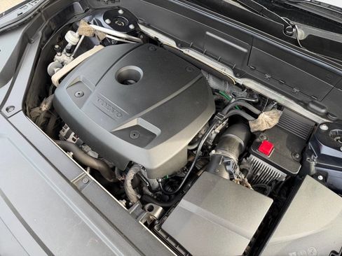 Used 2016 Volvo XC90 T5 Momentum image 17