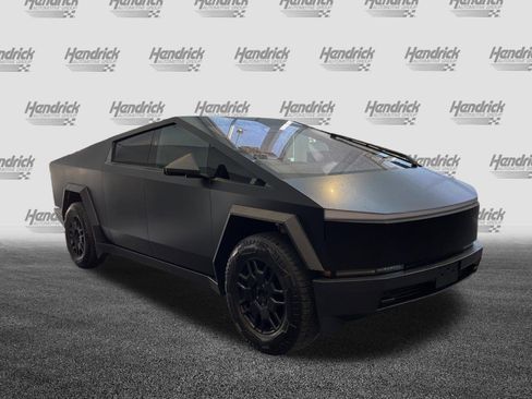 Used 2024 Tesla Cybertruck AWD Crew Cab image 2