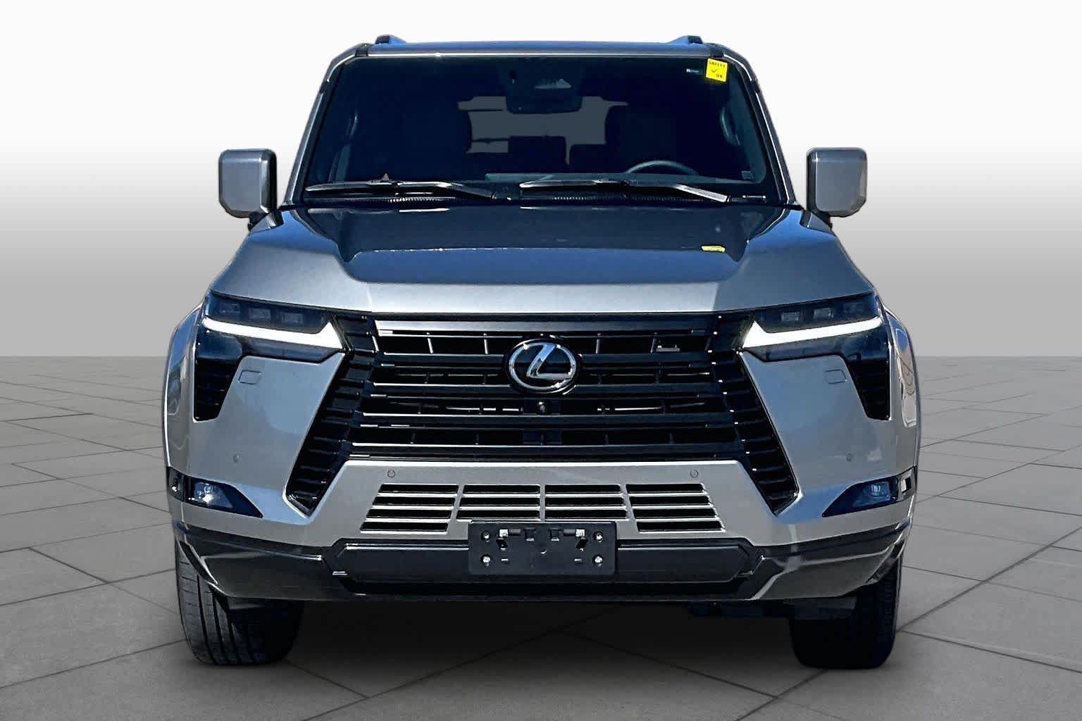 Certified 2026 Lexus GX 550 w/ Cold Area Package AWD/4WD image 4